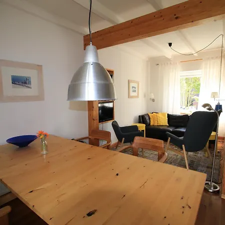 Haus Knutt Aus - Erdgeschosswohnung Mit Garten Διαμέρισμα
